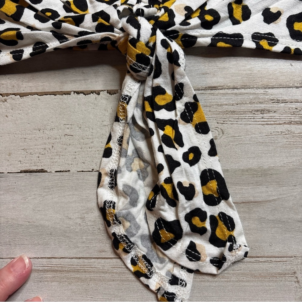 E. Luna Woman's Short Sleeve Tie Knot Hem Tunic Top Leopard Plus 2X - Picture 11 of 13
